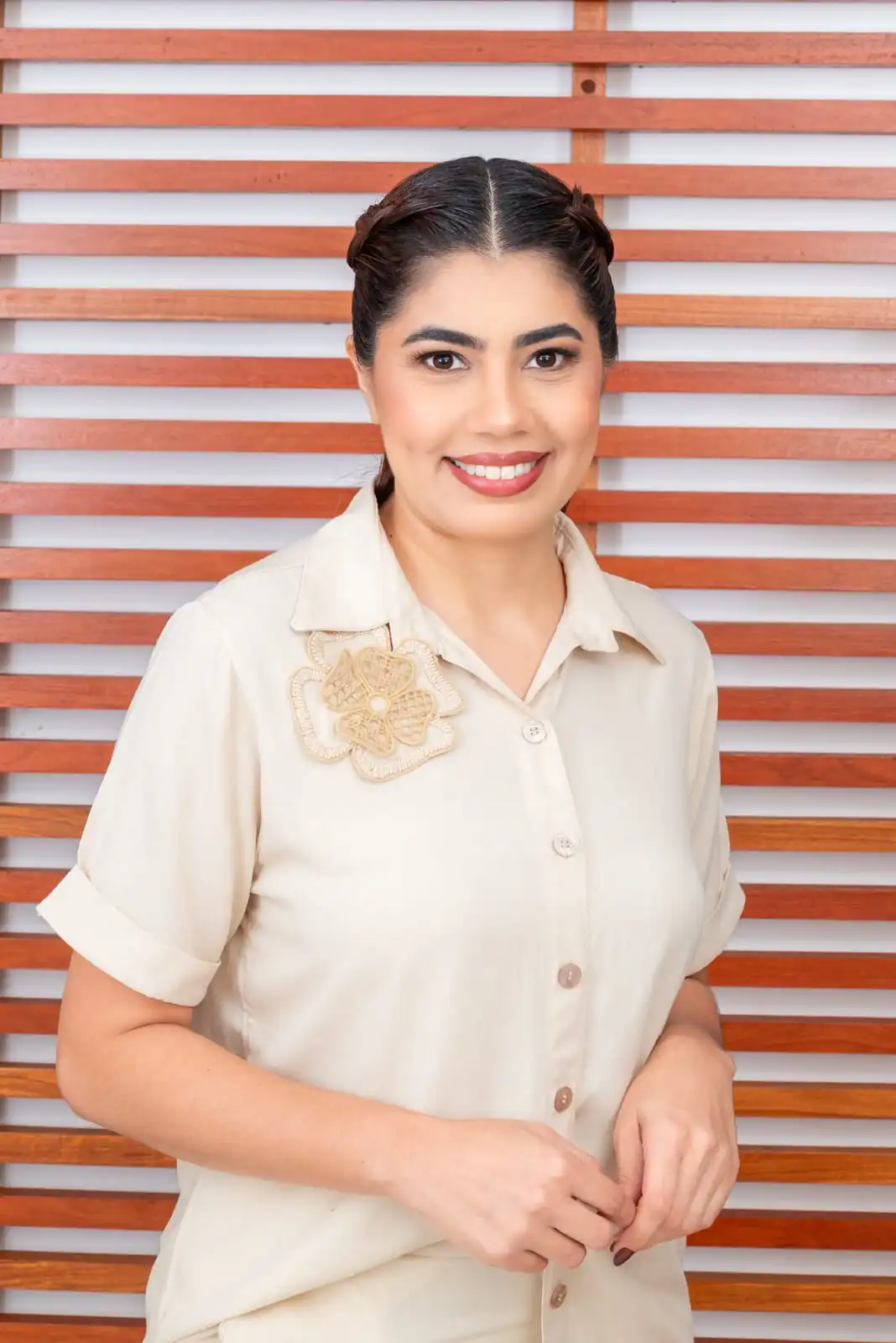 Peça 06 — bordado artesanal